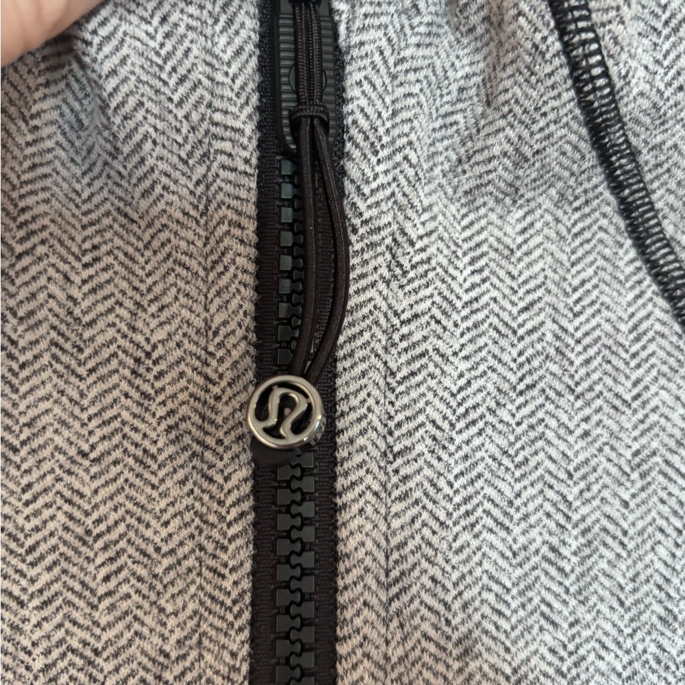 Defined Cropped Jacket - image 3